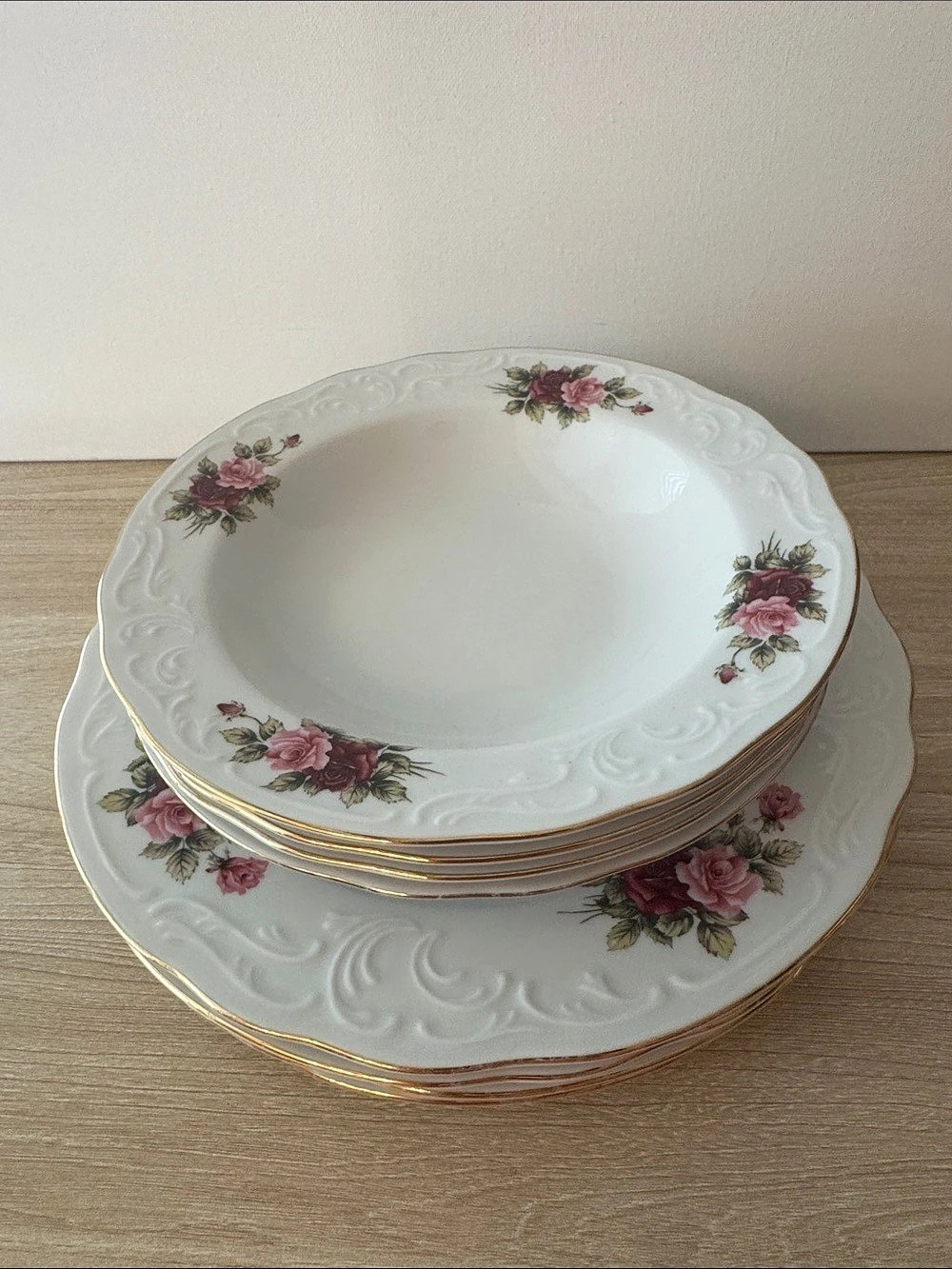 Vintage Discontinued Menuet Poland Rose Dinnerware Set 8 Pc Gold Trim